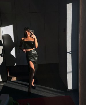 Сабрина, 25